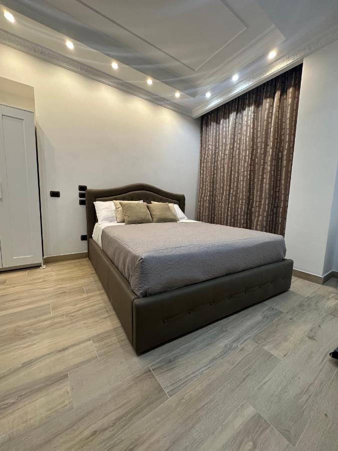 נאפולי Le Chic Rooms מראה חיצוני תמונה