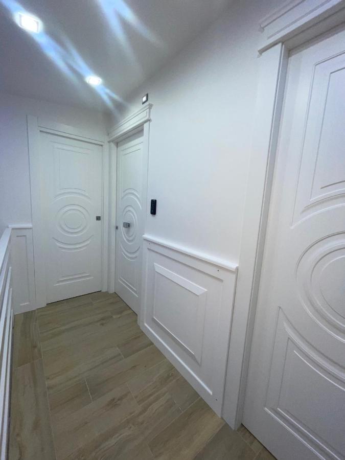 נאפולי Le Chic Rooms מראה חיצוני תמונה