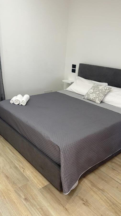 נאפולי Le Chic Rooms מראה חיצוני תמונה