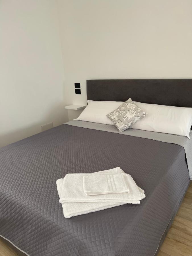 נאפולי Le Chic Rooms מראה חיצוני תמונה
